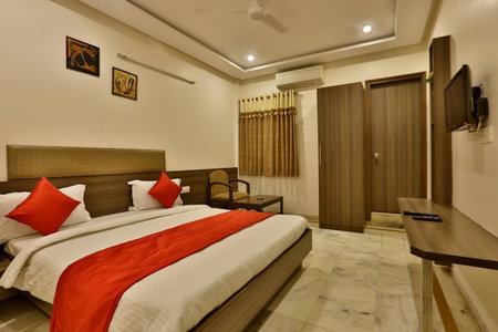 Hotel Kamran Palace, Ahmedabad, India