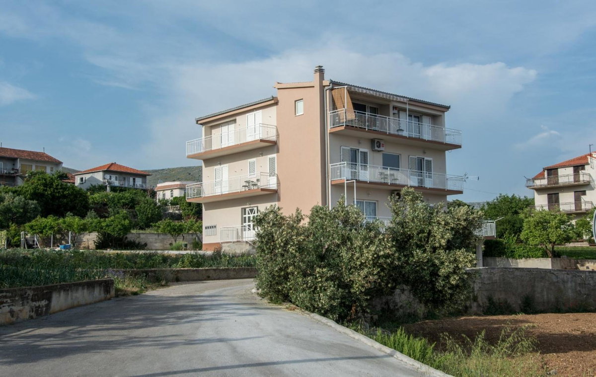 Hotel · Apartments Iva, Trogir