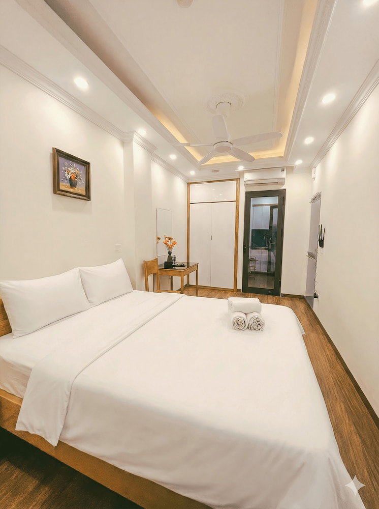 Paradise Hotel Ha Noi, Vietnam