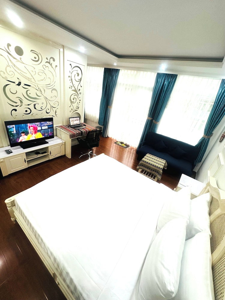 Hotel · Diamond Suite Apartment, Ho Chi Minh City