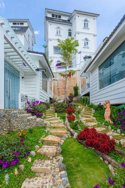 Shin Village Hotel, Trại-Hầm, Vietnam