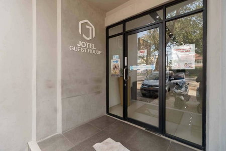 RedDoorz at Jotel Guest House Medan, Pulauberayan, Indonesia