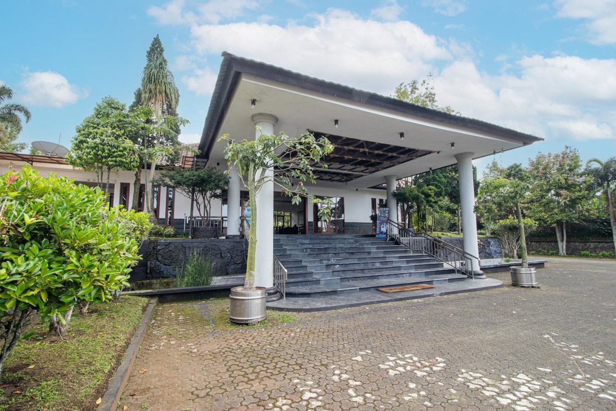 Hotel · Nirwana Lembang, Tangkubanperahu
