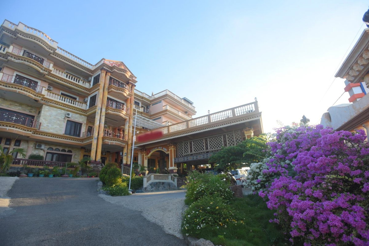 Chrysant Hotel & Resort, Indonesia