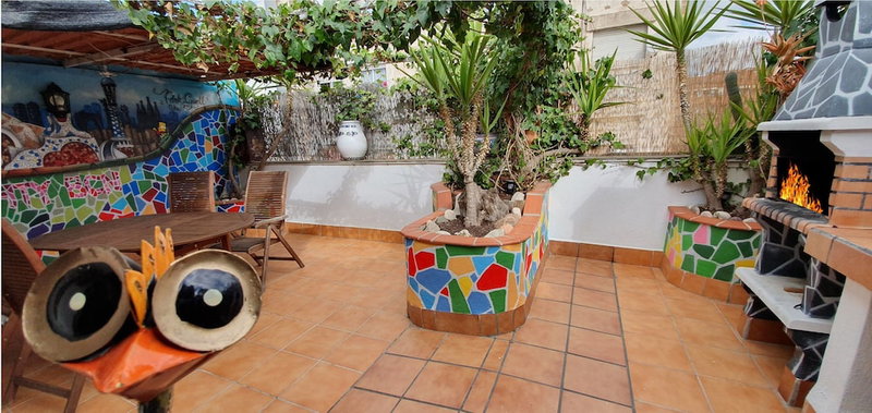 Attic Terrace BBQ, Airport-Barcelona, cerca Playas Castelldefels, Viladecans, Spain