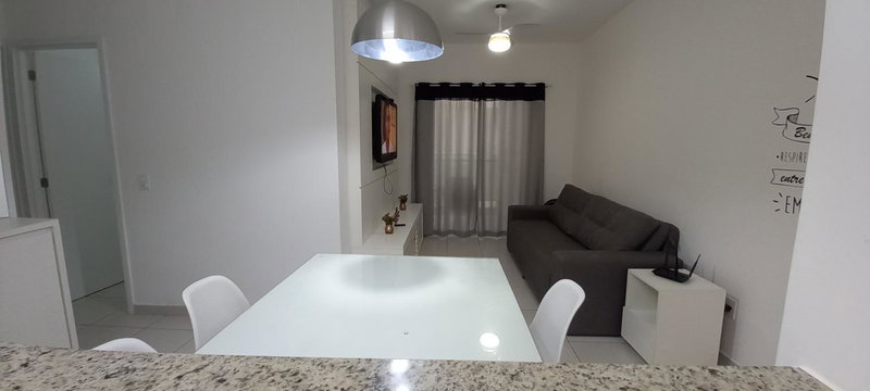 Apartamento em Ubatuba - Praia Grande com Wifi gratuito, rede de proteção e todo conforto que você merece, Ubatuba, Brazil