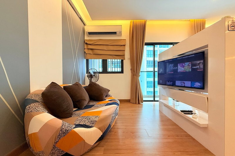 Symphony Tower by Emily in Town, Seri Kembangan, Malaysia