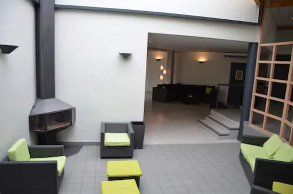 Hotel · Le Riccoty, Blyes