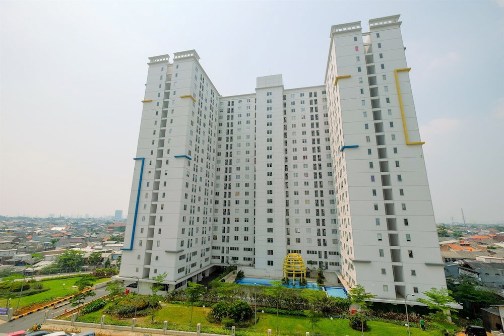 Hotel · Best Price 2BR Bassura City Apartment, Jakarta