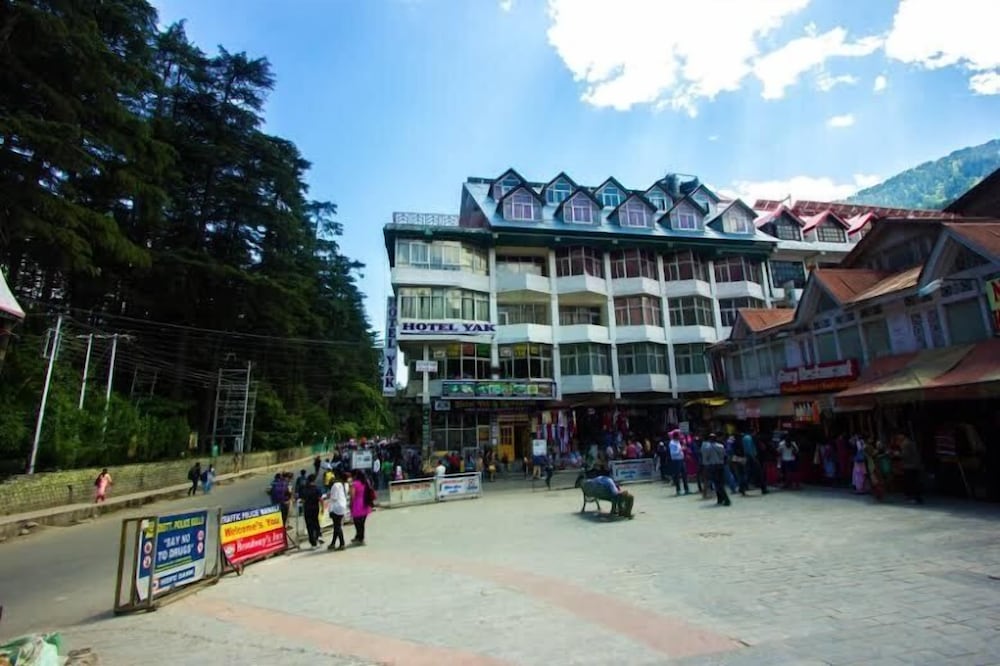 Hotel · Hotel Yak, Manali