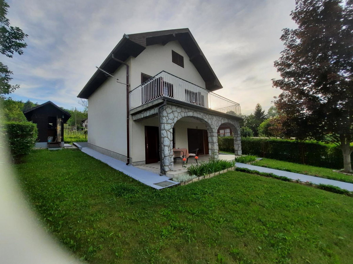Hotel · Kuća za odmor VB-IDRO, Tuhelj