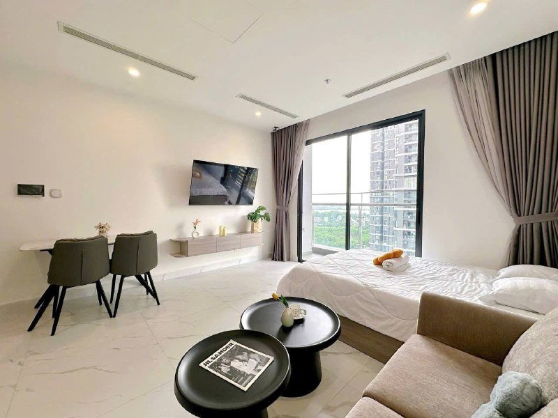 The Opus One, Việt Nam