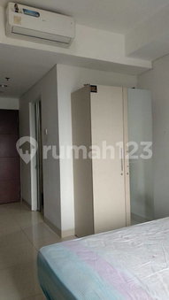 Apartment for rent in Jakarta, Indonesia · Springwood Residence · 1 room, 1 bath