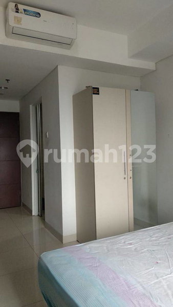 Apartment for rent in Jakarta, Indonesia · Springwood Residence · 1 room, 1 bath