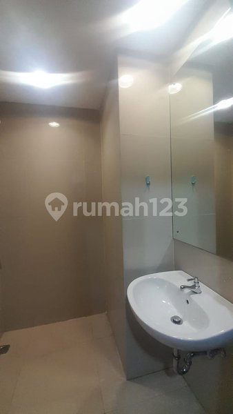 Apartment for rent in Tangerang, Indonesia · Atria Paramount Residences · 1 room, 1 bath