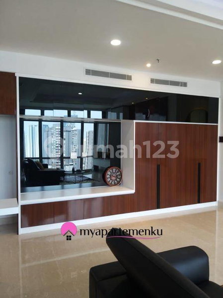 Apartment for rent in Jakarta, Indonesia · The Elements · 3 rooms, 2 baths