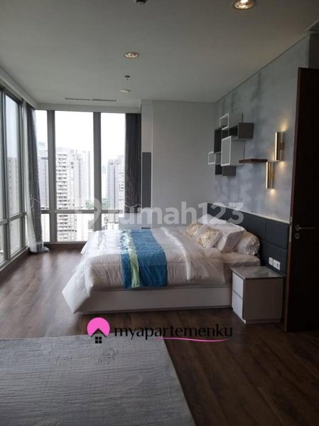 Apartment for rent in Jakarta, Indonesia · The Elements · 3 rooms, 2 baths