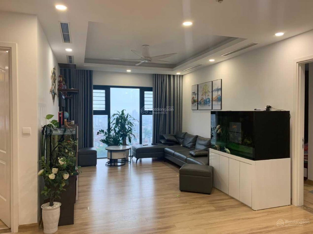 Hanoi Paragon, Vietnam