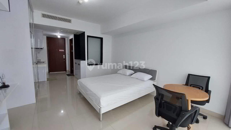 Apartment for rent in West Jakarta, Indonesia · U residence apartment · 1 room, 1 bath