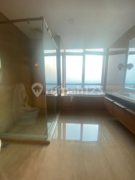 Apartment for rent in Jakarta, Indonesia · Pakubuwono Signatures · 4 rooms, 4 baths