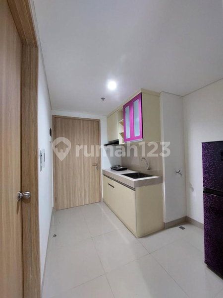 Apartment for rent in South Tangerang, Indonesia · Embarcadero suites · 1 room, 1 bath