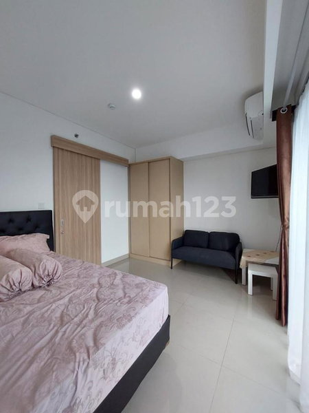 Apartment for rent in South Tangerang, Indonesia · Embarcadero suites · 1 room, 1 bath