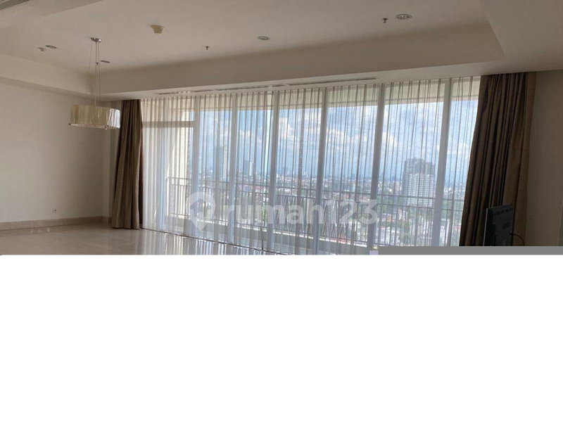 Apartment for rent in Jakarta, Indonesia · Pakubuwono · 4 rooms, 4 baths
