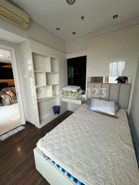 Apartment for rent in Surabaya, Indonesia · Trillium · 3 rooms, 2 baths