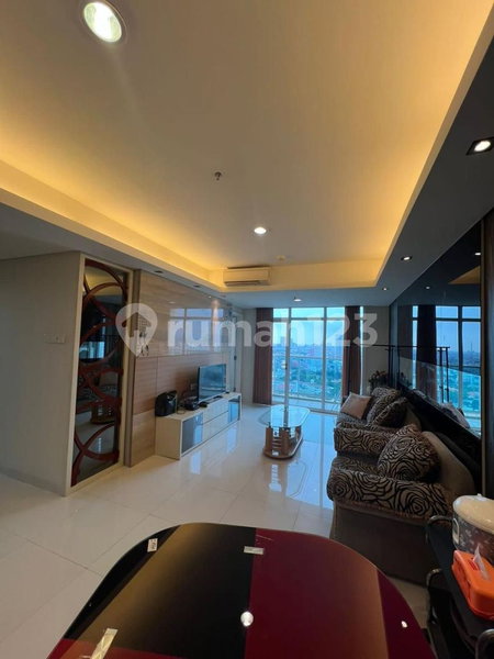 Apartment for rent in Surabaya, Indonesia · Trillium · 3 rooms, 2 baths