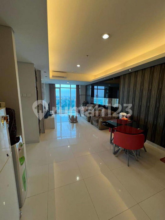 Apartment for rent in Surabaya, Indonesia · Trillium · 3 rooms, 2 baths