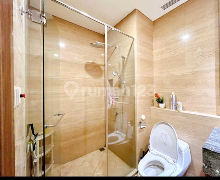 Apartment for rent in Surabaya, Indonesia · South Hills · 1 room, 1 bath