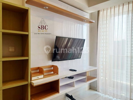 Apartment for rent in Jakarta, Indonesia · Taman Anggrek Residence Apartment · 3 rooms, 2 baths
