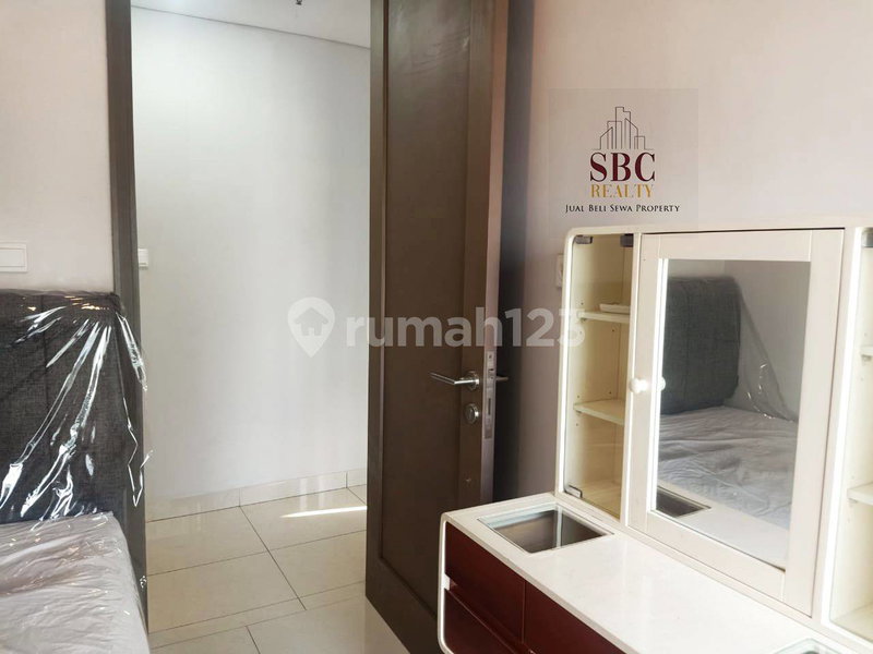 Apartment for rent in Jakarta, Indonesia · Taman Anggrek Residence Apartment · 3 rooms, 2 baths