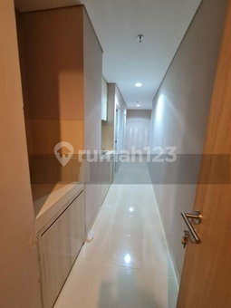 Apartment for rent in Jakarta, Indonesia · Holland Village Apartments · 3 rooms, 2 baths