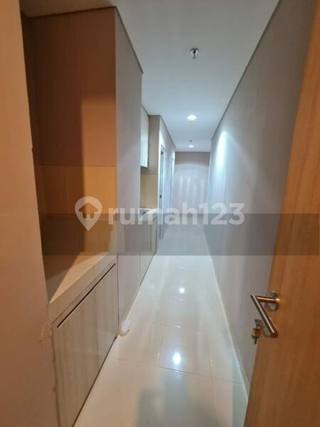 Apartment for rent in Jakarta, Indonesia · Holland Village Apartments · 3 rooms, 2 baths