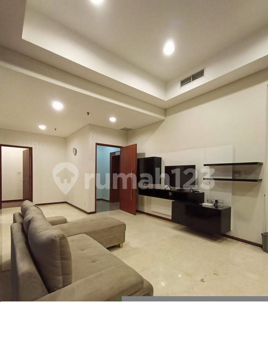 Apartment for rent in Jakarta, Indonesia · Senopati Suites · 3 rooms, 2 baths