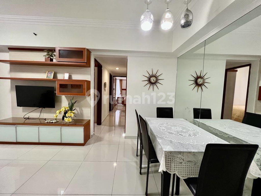 Apartment for rent in Jakarta, Indonesia · Sudirman Tower Condominium · 3 rooms, 2 baths