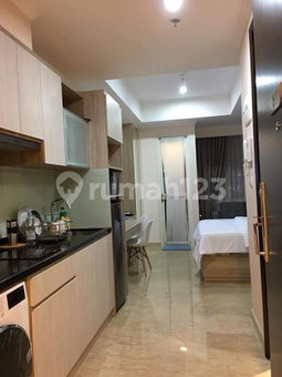 Apartment for rent in Jakarta, Indonesia · Menteng Park · 1 room, 1 bath