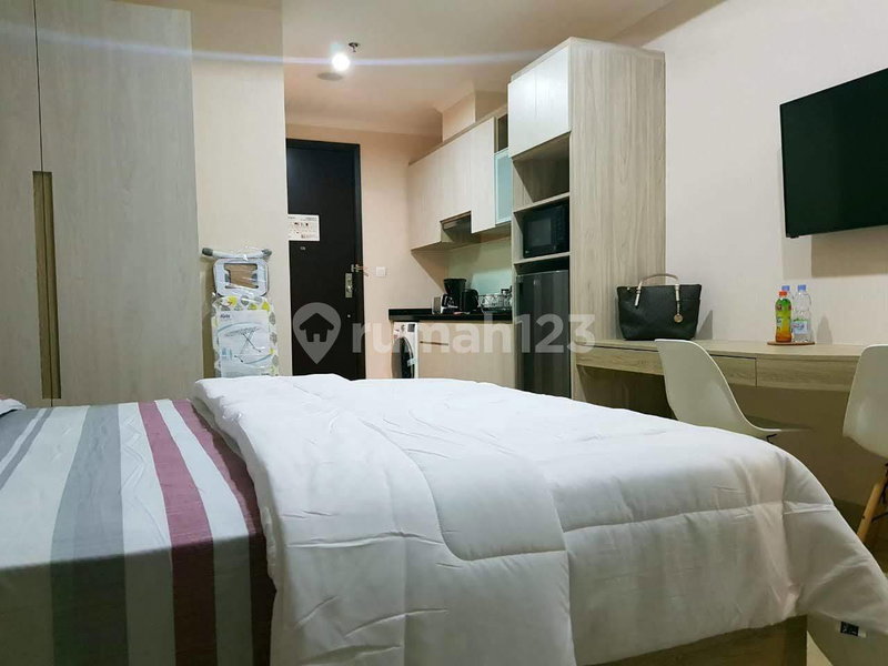 Apartment for rent in Jakarta, Indonesia · Menteng Park · 1 room, 1 bath