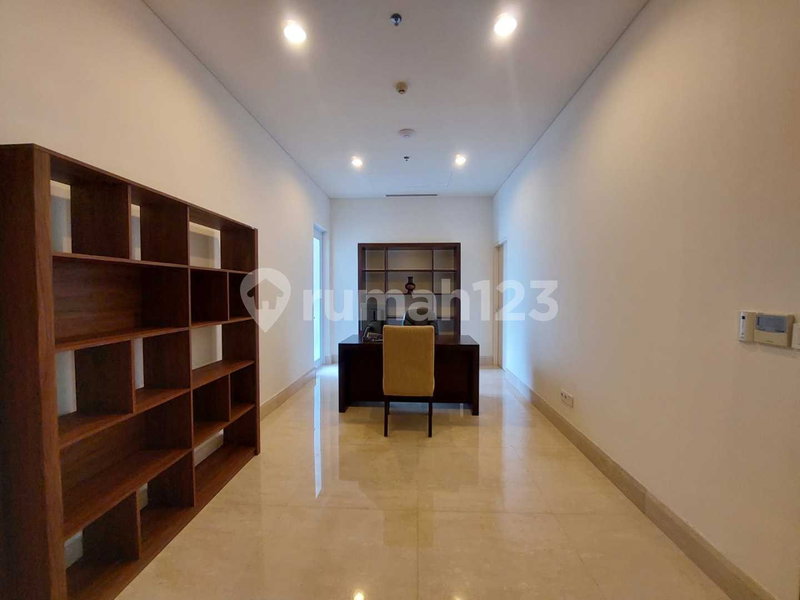 Apartment for rent in Jakarta, Indonesia · Pakubuwono Signature Apartment · 4 rooms, 4 baths