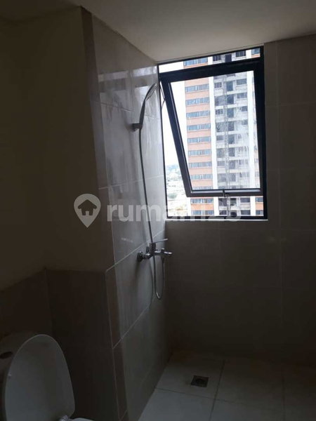 Apartment for rent in Bekasi, Indonesia · Crown Court Lippo City Cikarang · 3 rooms, 2 baths