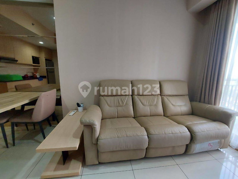 Apartment for rent in Jakarta, Indonesia · Mtown · 3 rooms, 2 baths