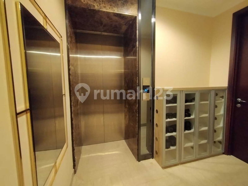 Apartment for rent in Jakarta, Indonesia · Menteng Park Apartment · 2 rooms, 2 baths