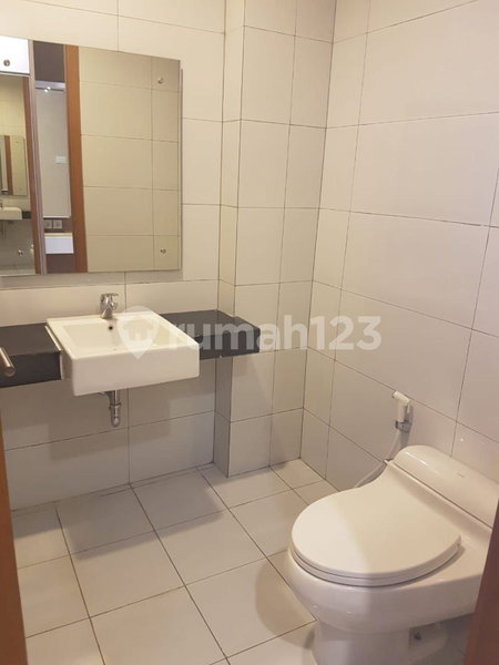 Apartment for rent in South Jakarta, Indonesia · Dago Suites Apartment · 2 rooms, 2 baths