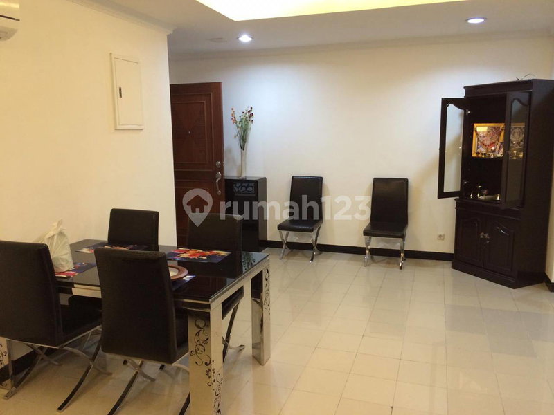 Apartment for rent in Jakarta, Indonesia · Pearl Beach · 3 rooms, 2 baths