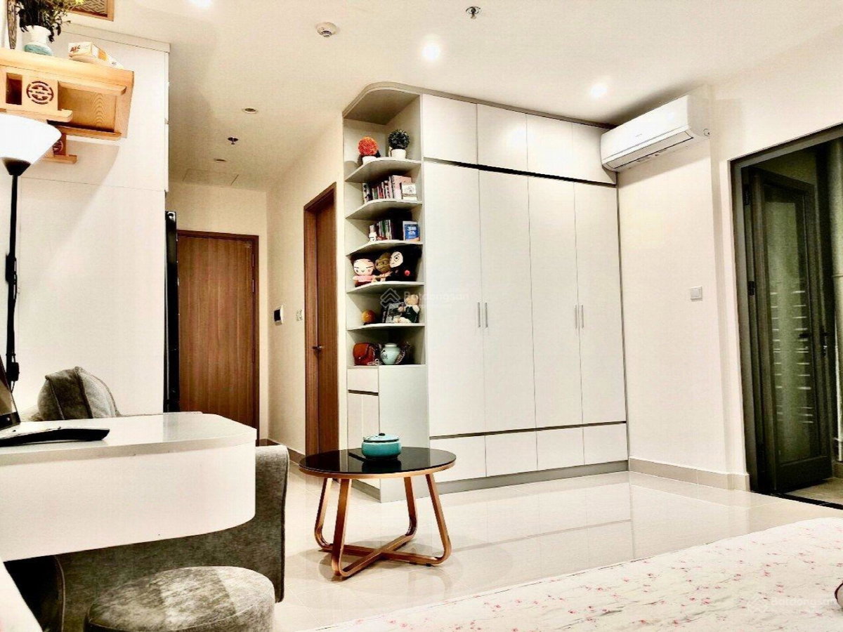 Apartment for rent in Ha Dong, Vietnam · Vinhomes Smart City · 2 rooms, 2 baths