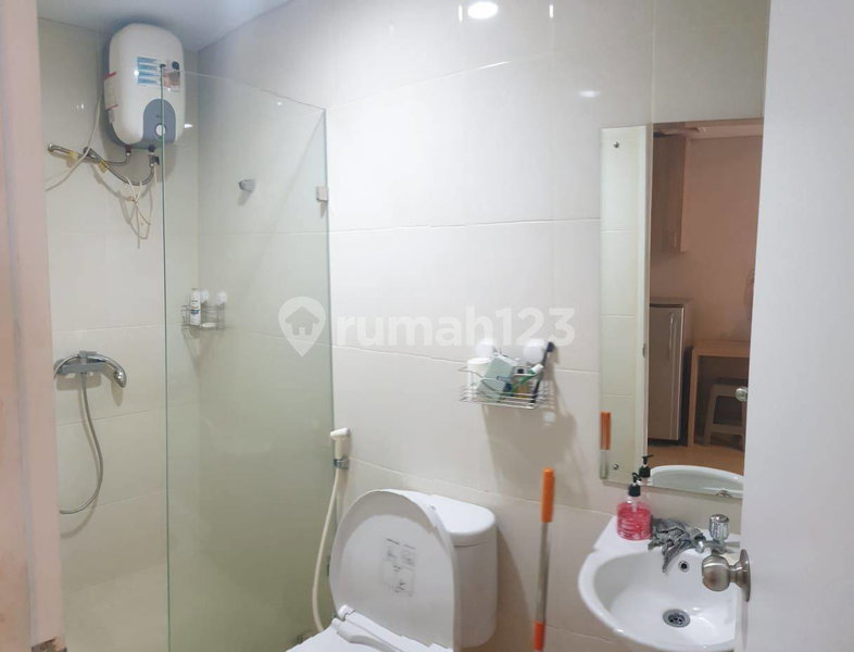 Apartment for rent in Jakarta, Indonesia · Metro Park Residence · 1 room, 1 bath