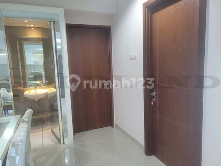 Apartment for rent in Surabaya, Indonesia · Springhill Apartments · 3 rooms, 2 baths