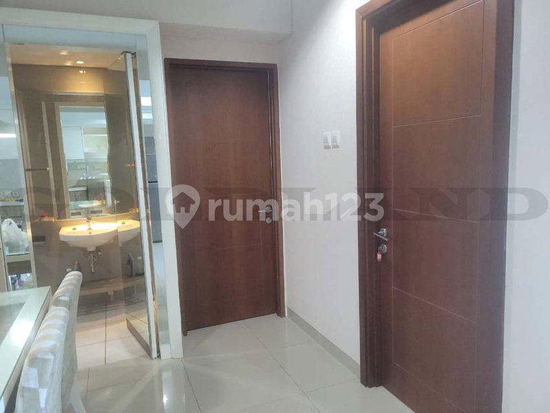 Apartment for rent in Surabaya, Indonesia · Springhill Apartments · 3 rooms, 2 baths