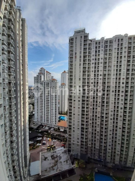 Apartment for rent in Jakarta, Indonesia · Royal Mediterranean Garden · 2 rooms, 1 bath